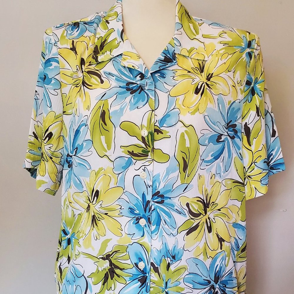 NWT! Vintage-style Alia Floral Top - Size 12